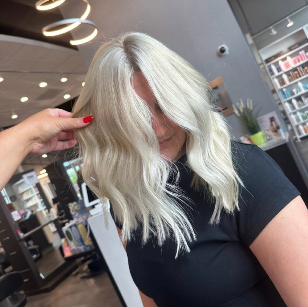 Bleach And Tone/fashion Color at Beauty By Murph in Cedar Falls, IA