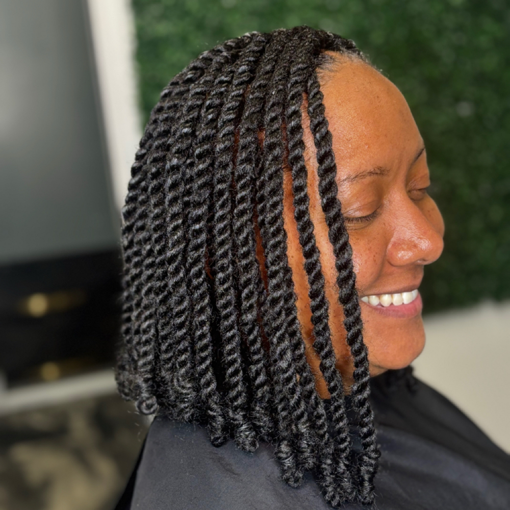 Kinky Twist at Ulons Touch in Orlando, FL