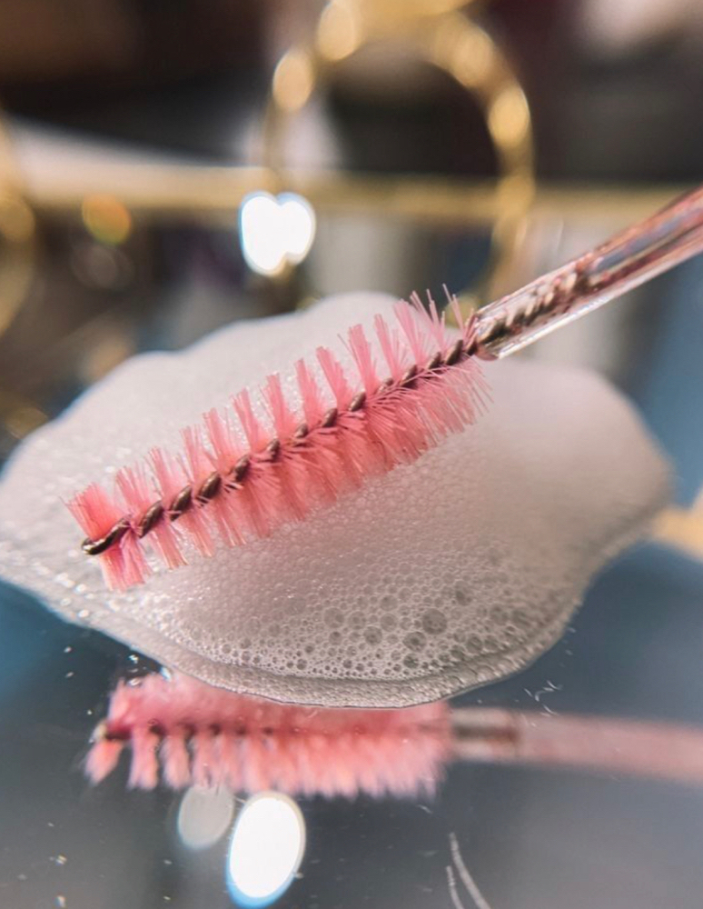 Removal + Lash Bath
