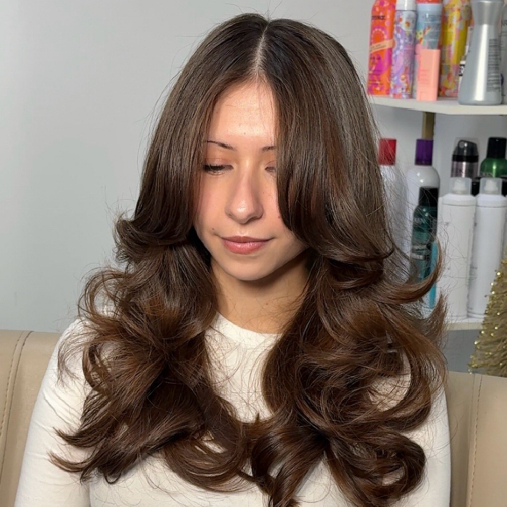 Blow Out at DoseofBeautyllc in Allen Park, MI