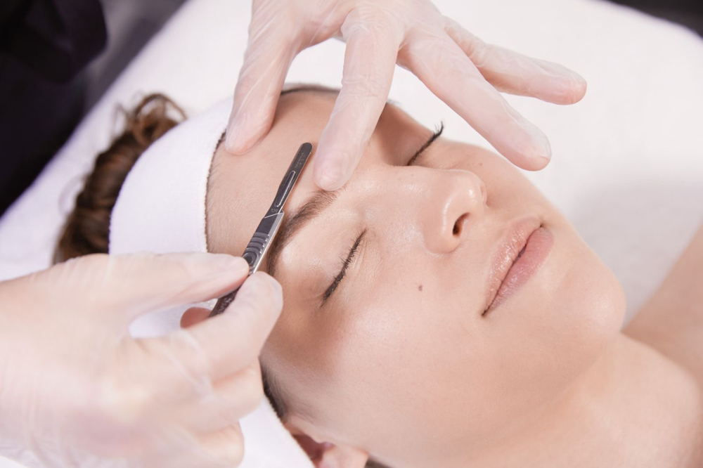 Dermaplaning Facial