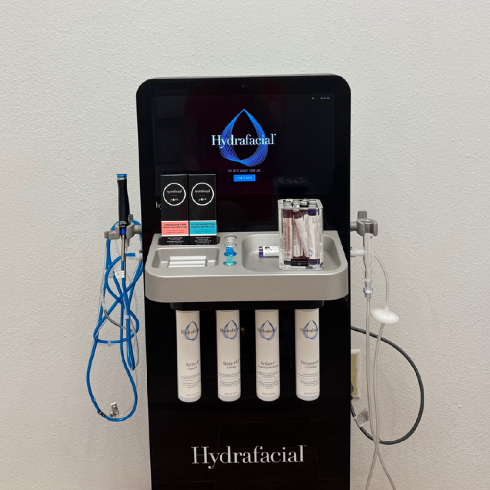 Platinum Hydrafacial at Darling Glow Esthetics in Kingwood, TX