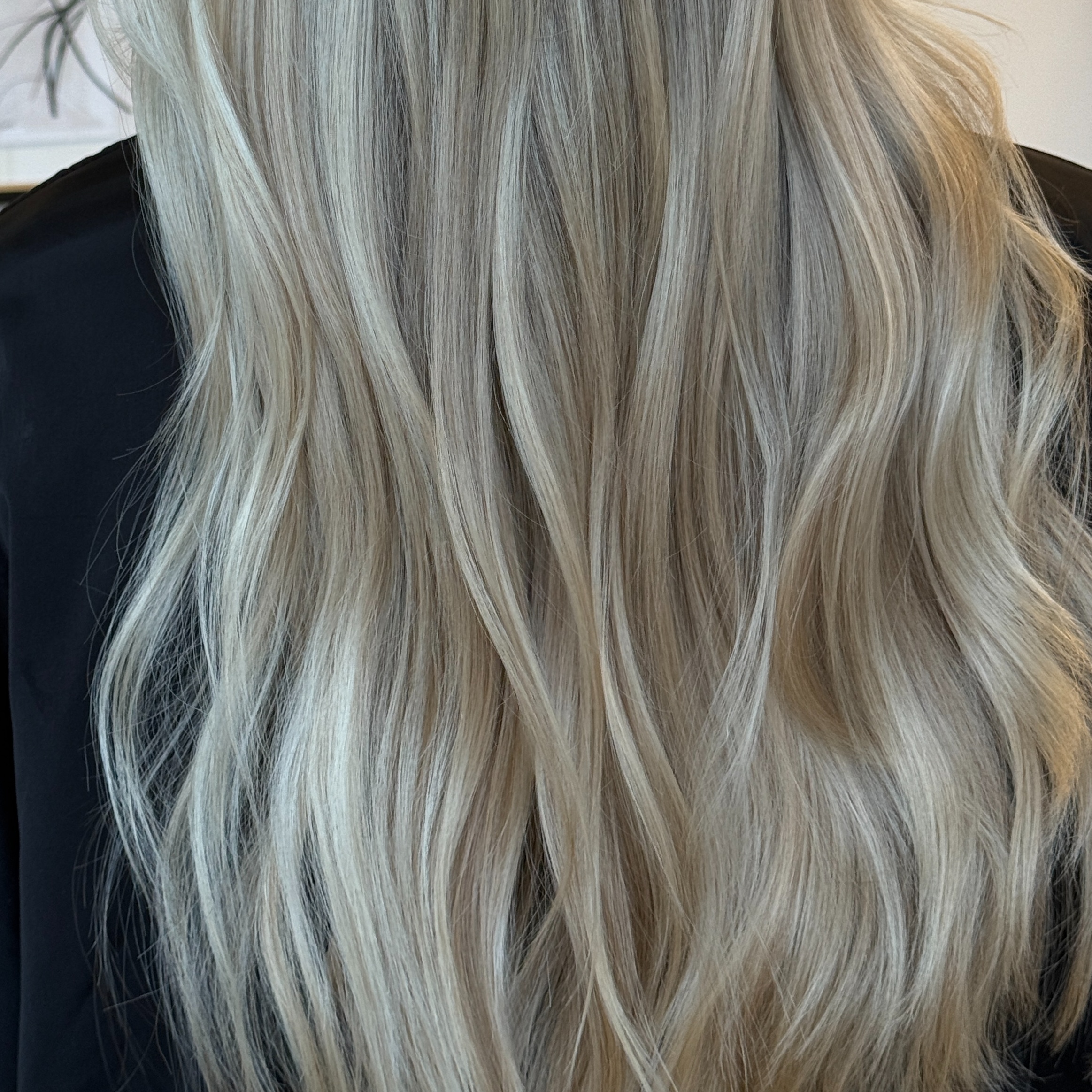 The Full Custom Color at Hairbydaniellebalsz in Sam Clemente, CA