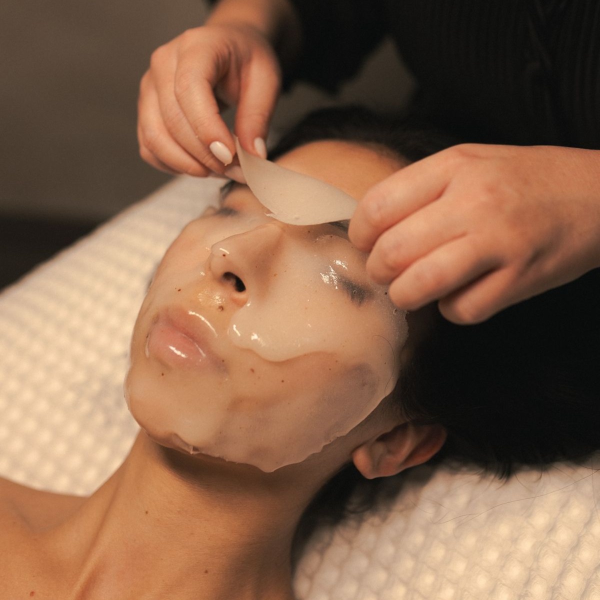 Deluxe Facial with Dermaplane