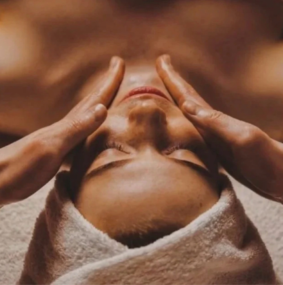 Facial Deluxe Promo at Blonde Blow Dry & Brow Salon in Yuma, AZ