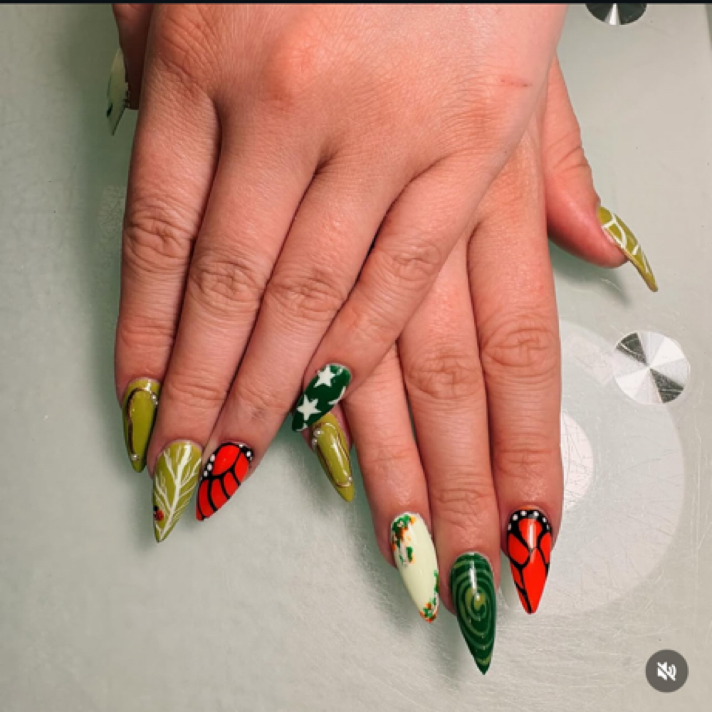 Tier 2 Design at Out of Character Nails by Rikkayla Nelson in Meridian, ID