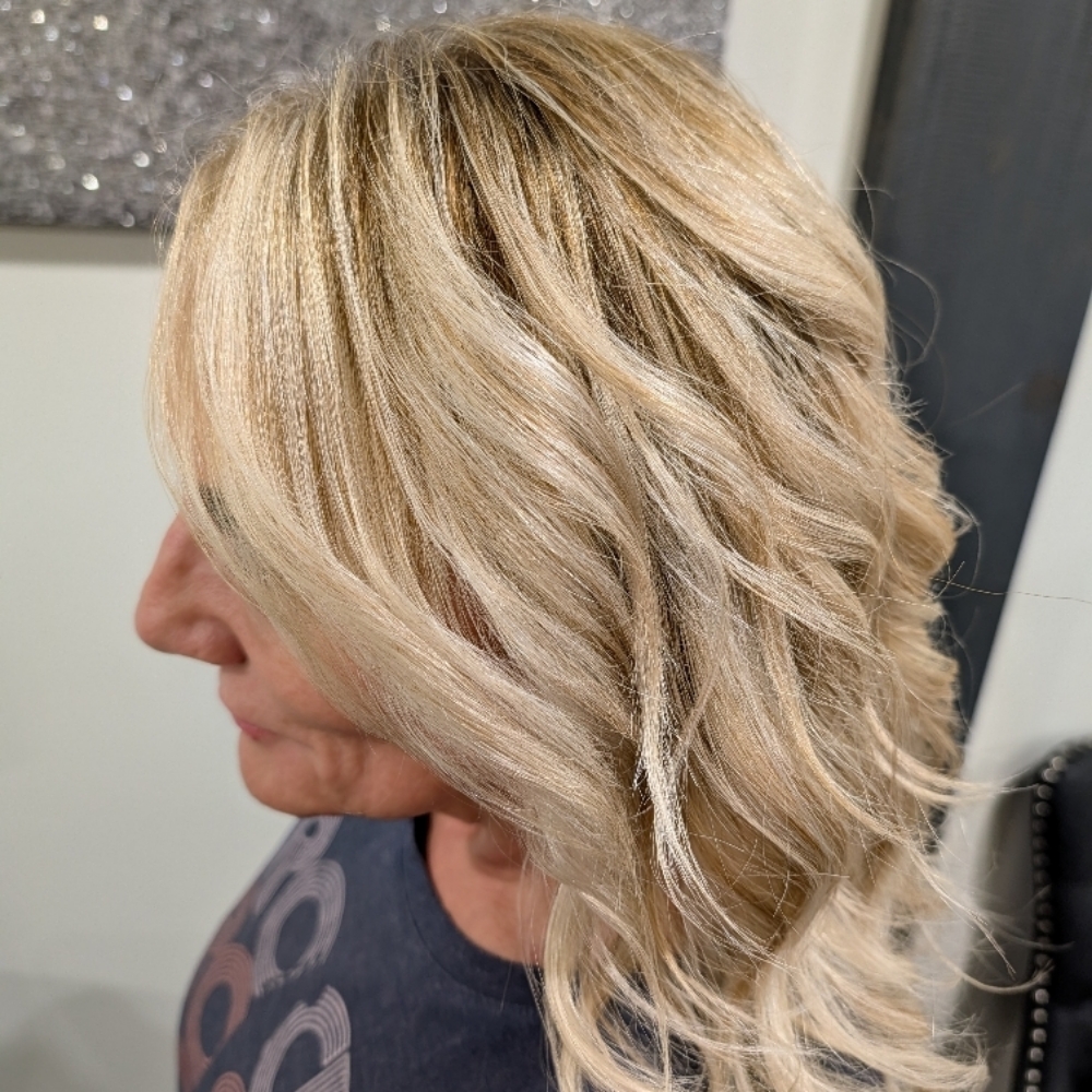 High-lights at Feel Pretty Parlor in Saint Anthony, ID