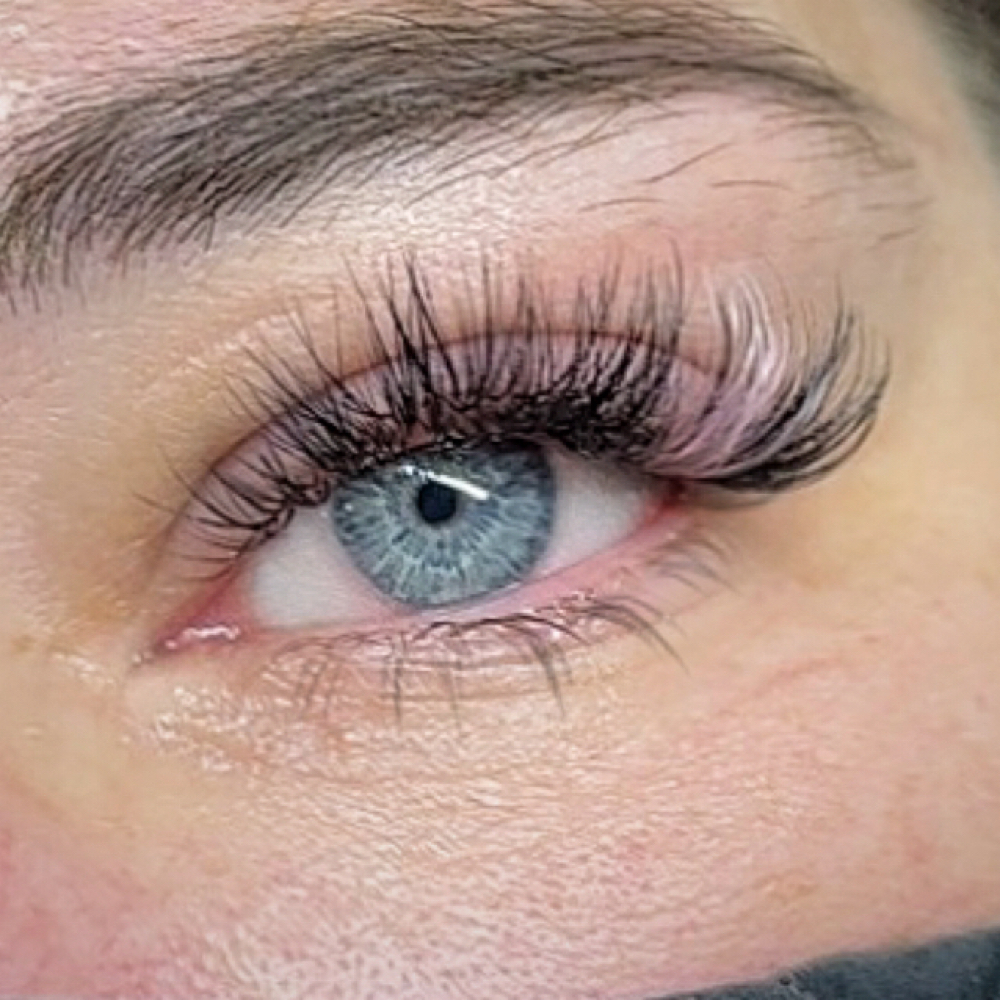 Lashes Take Off With Service at Phabulous Studio in Knoxville, TN