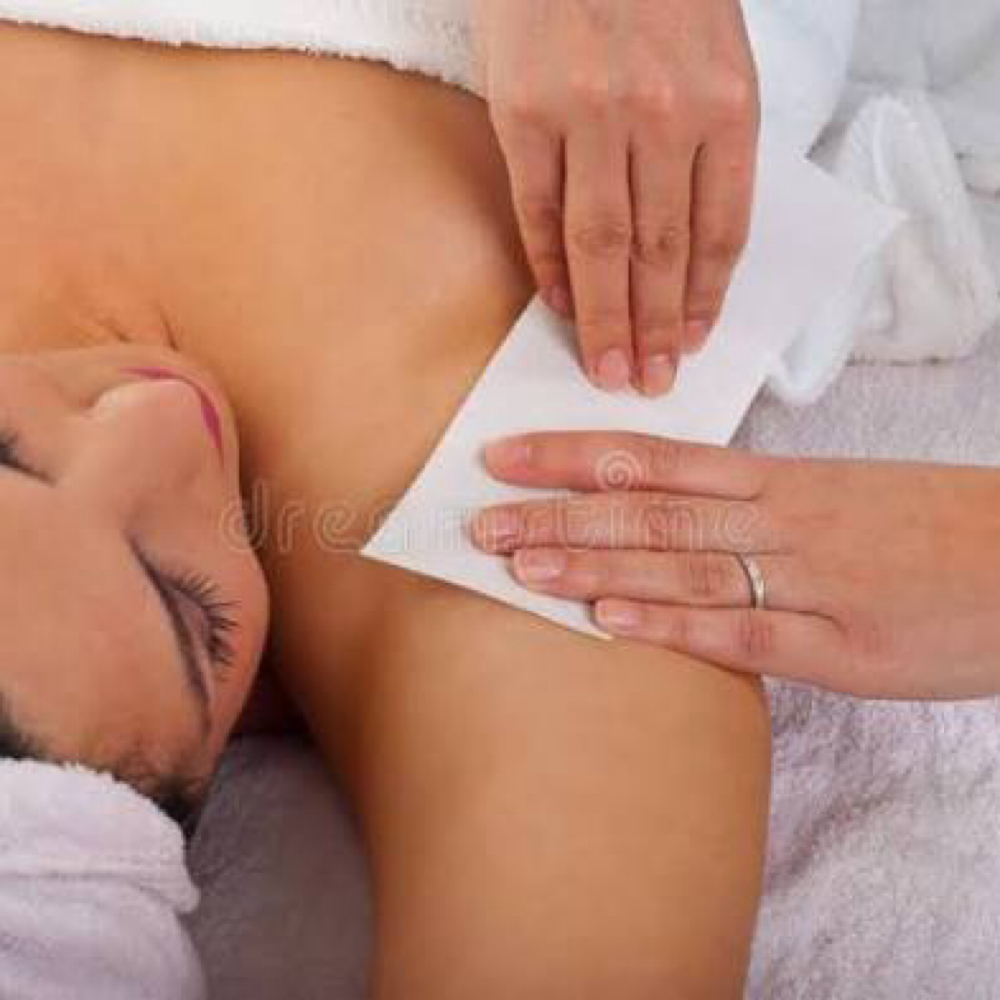 Under Arm Wax at Ipanema Skincare in St Charles, IL