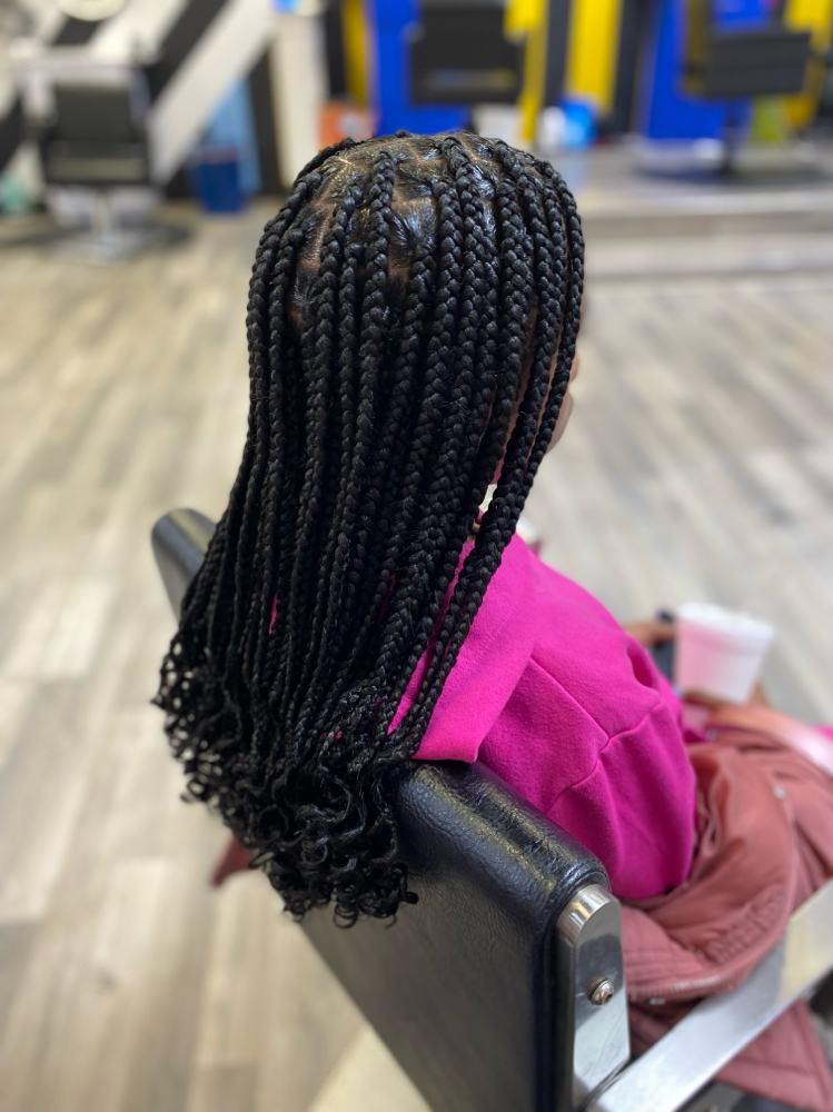 Medium Knotless