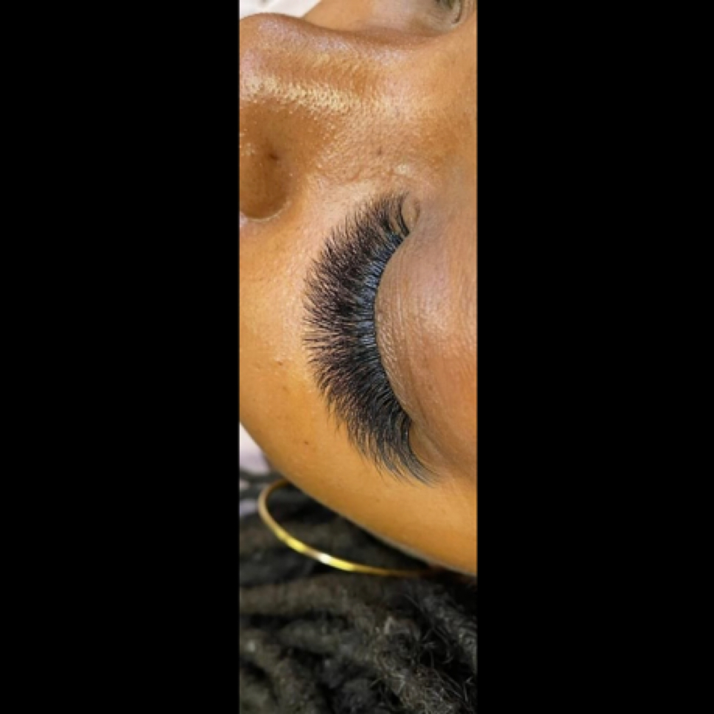 Clover Fill: 3 Weeks (15-21 Days) at Beauty Craze in Indianapolis, IN