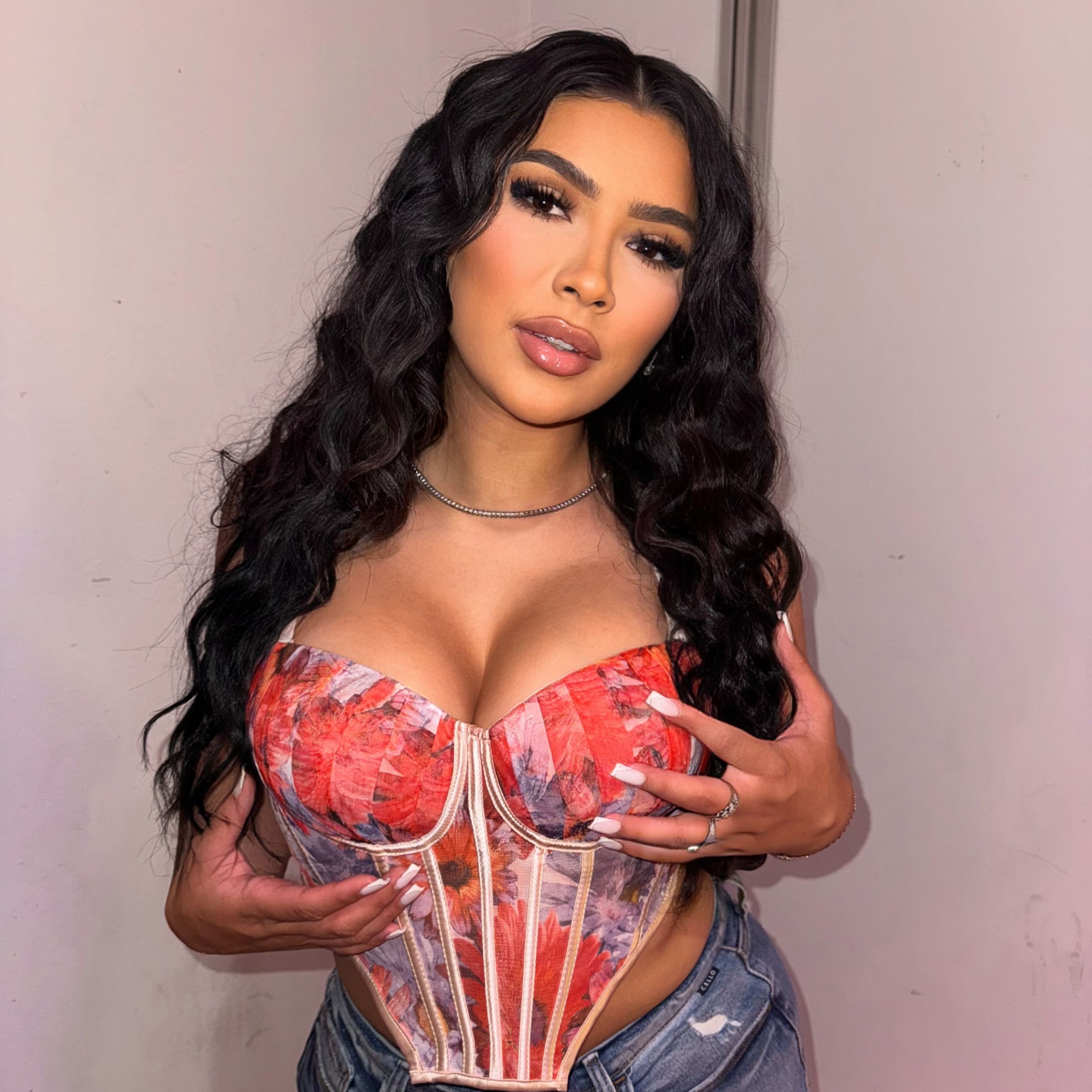 House Call Hair & Makeup (no Waves) at Makeupbyalfonso studio in Dallas, TX