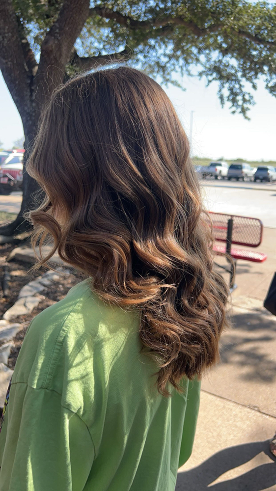 Shampoo & Style