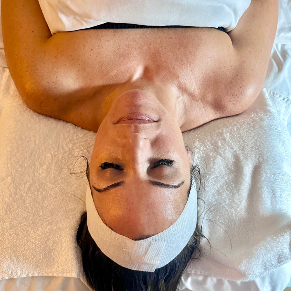 The Lover’s Luxe Edition 🦢 at Sigh Beauty Bar in Merritt Island, FL