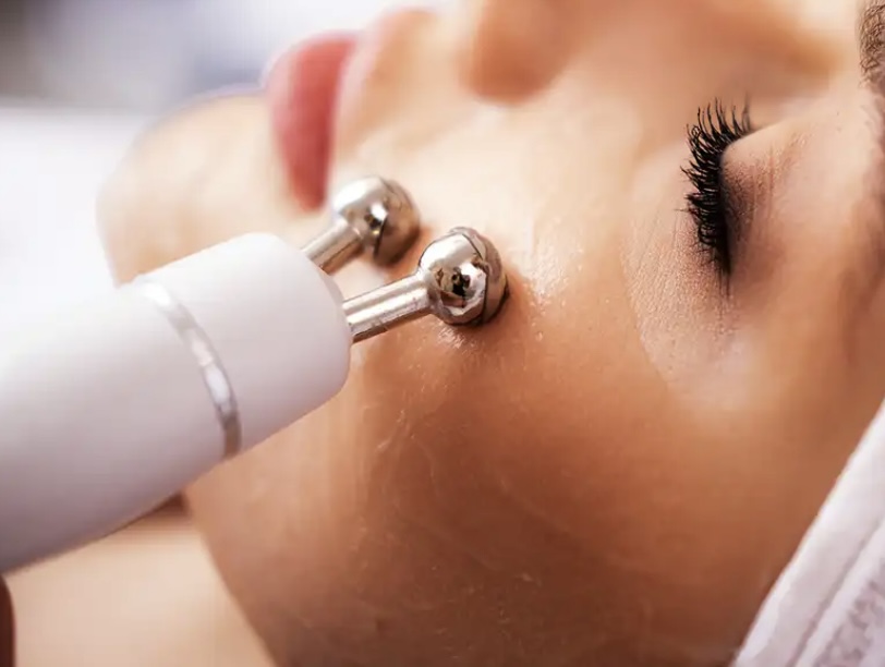 Microcurrent Facial