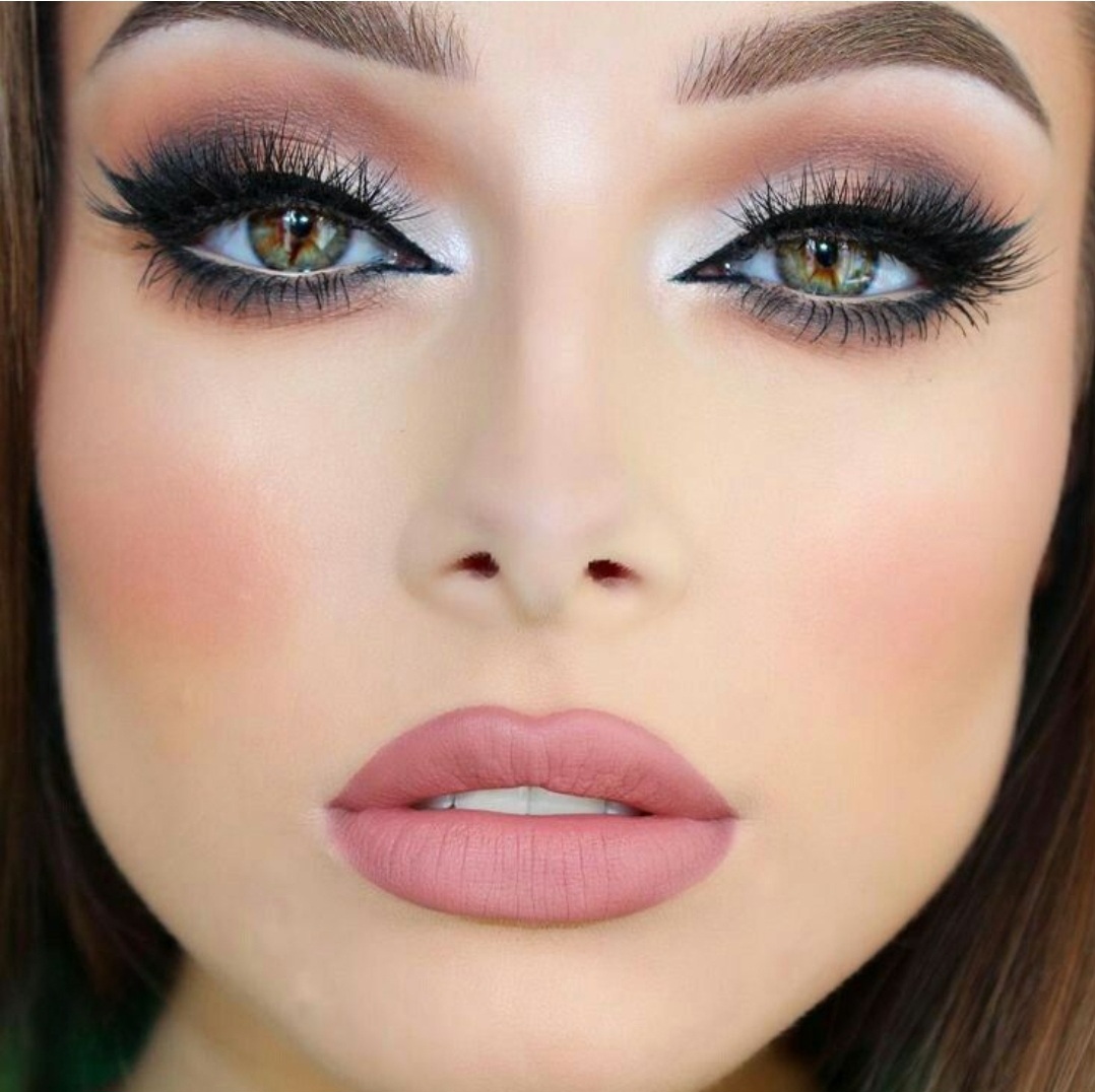 Professional MAKEUP