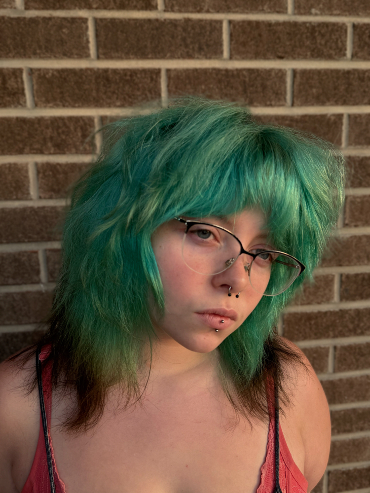 Razor Cutz at Kewpie Kutz in Evansville, IN