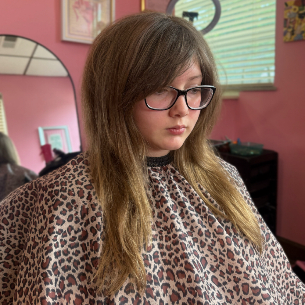 Razor Cutz at Kewpie Kutz in Evansville, IN