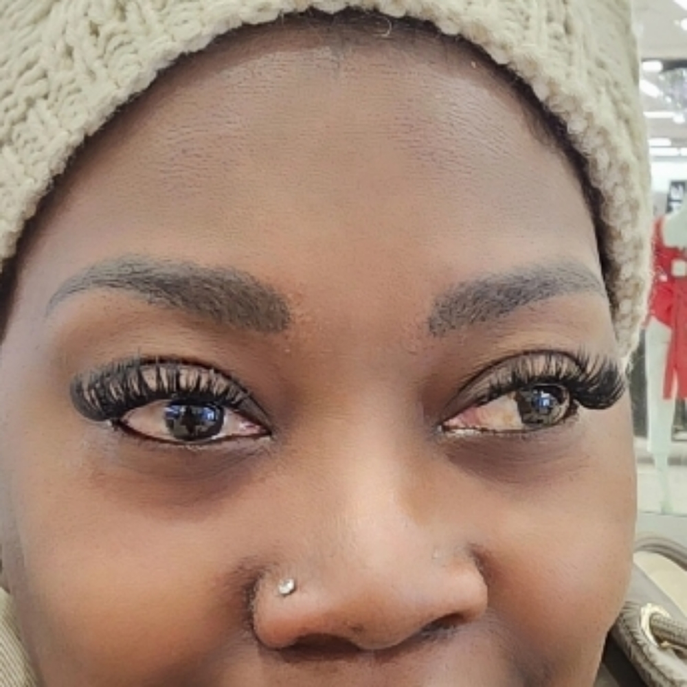 Lash Clusters at Rochelle Austin MUA/ Brow Tinting Artist in Mobile, AL