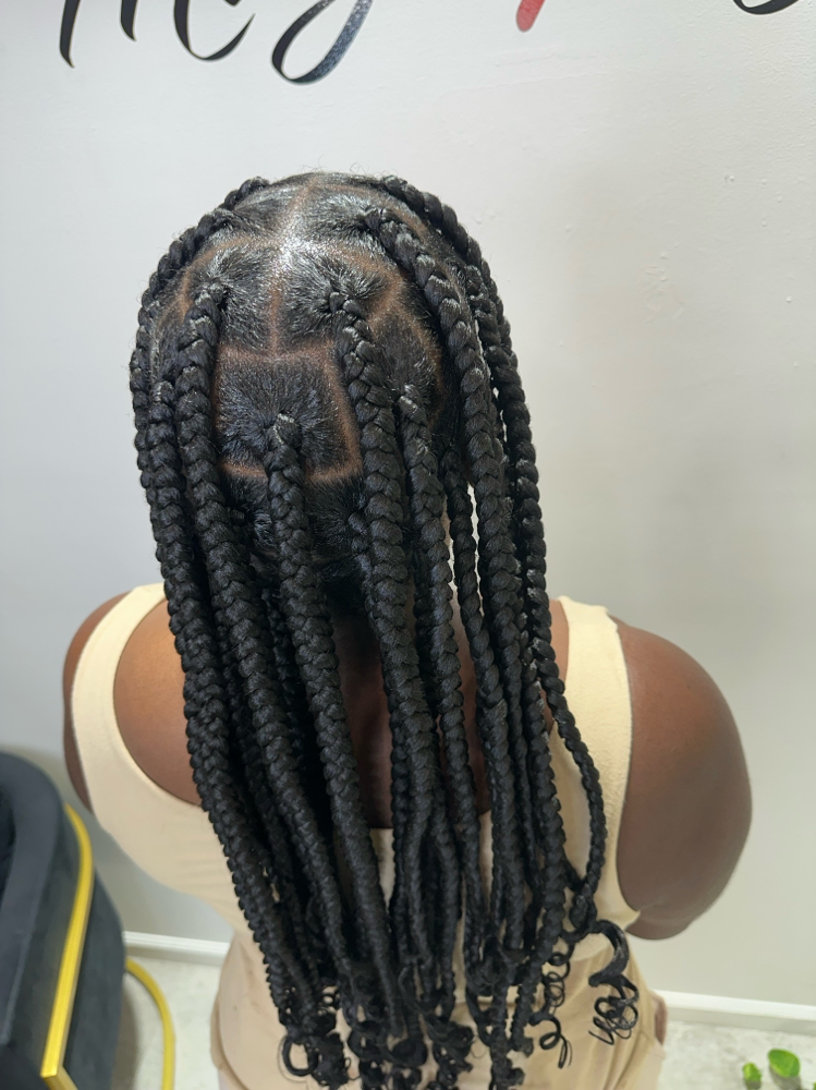 Knotless Braids at The Crown Garden in Jamaica, NY