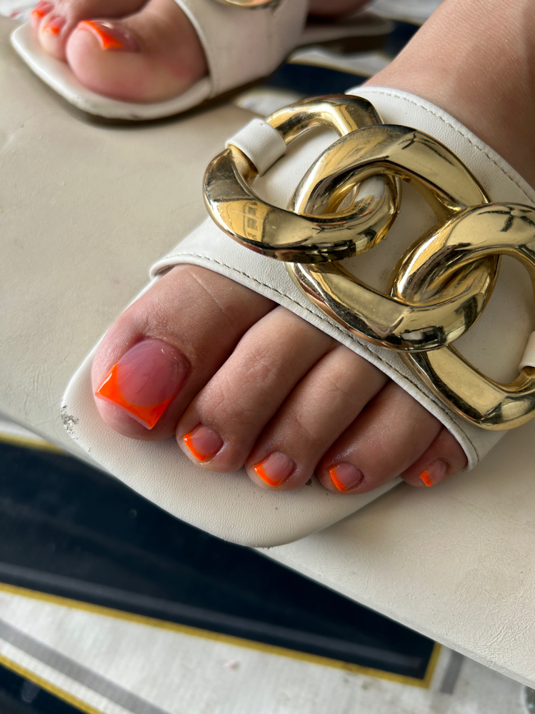 Nails & Fungal Pedi at Boss Bee Nails in Colton, CA