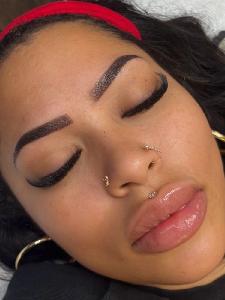 Powder/Combo Brows at BLUSH LASH BROW SKIN in Spring, TX