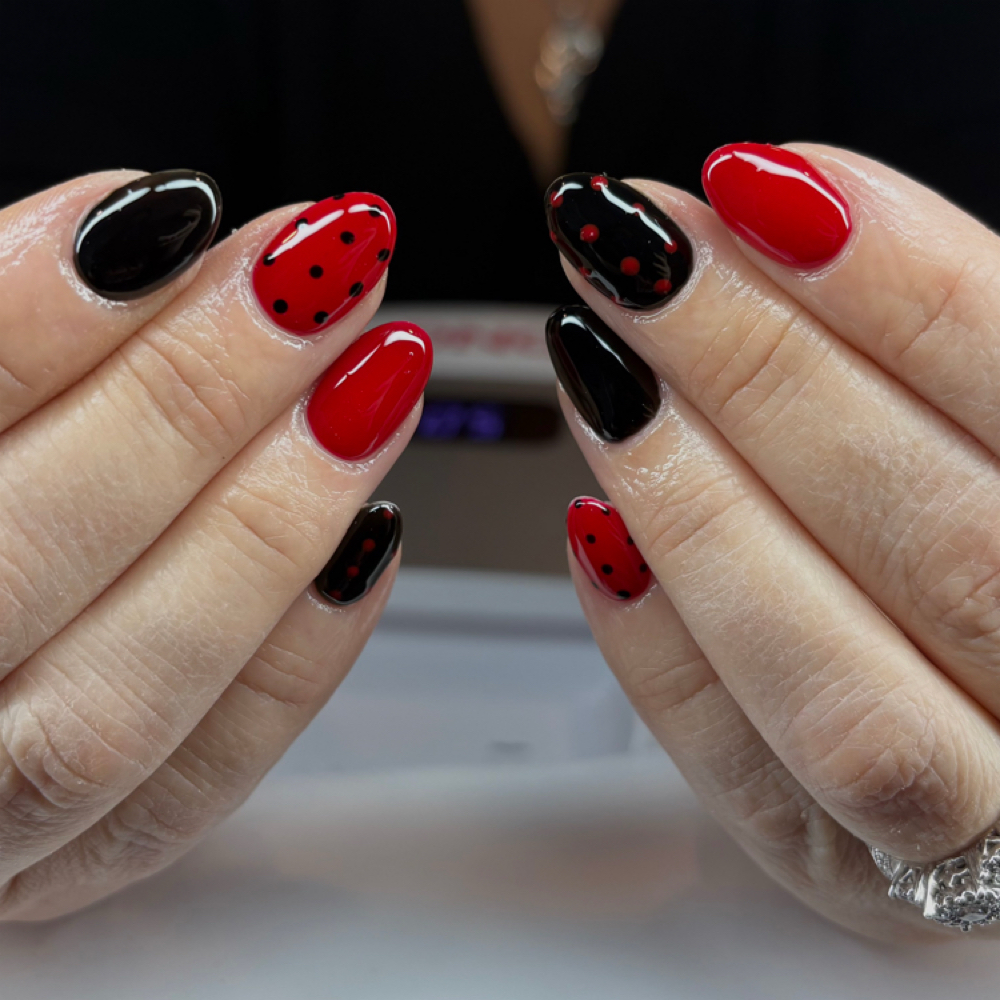 Acrylic Full Set Minimal Design at Anna’s Final Touch in Duncansville, PA