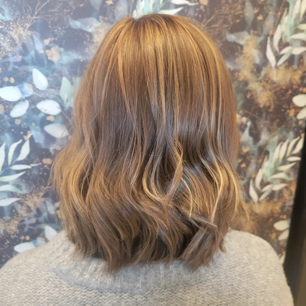 Shampoo/Cut/blowdry For Short Hair