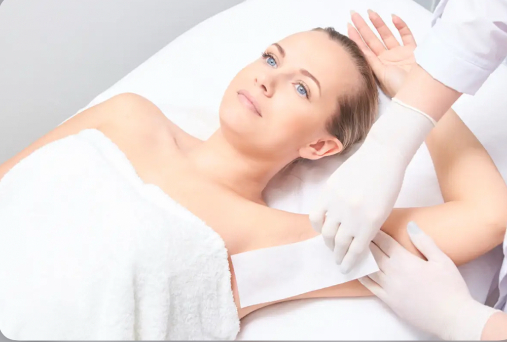 Underarm Waxing