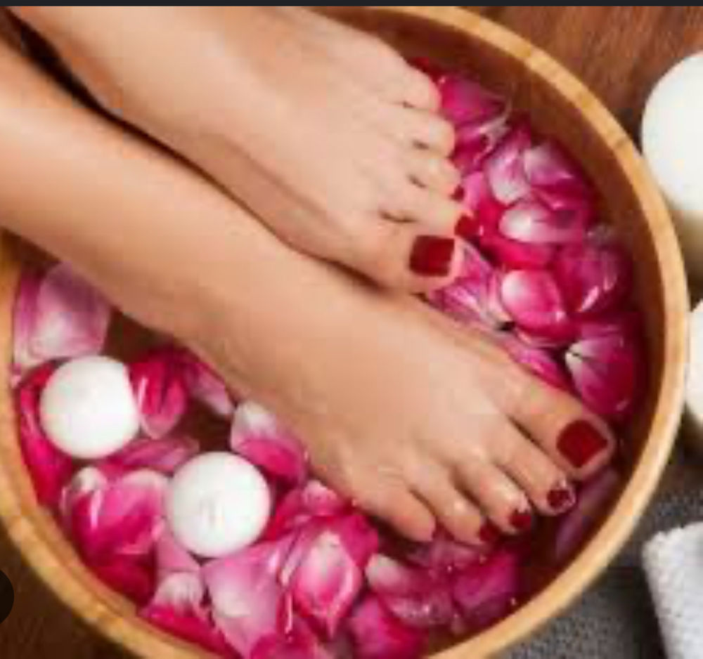 Deluxe Pedicure