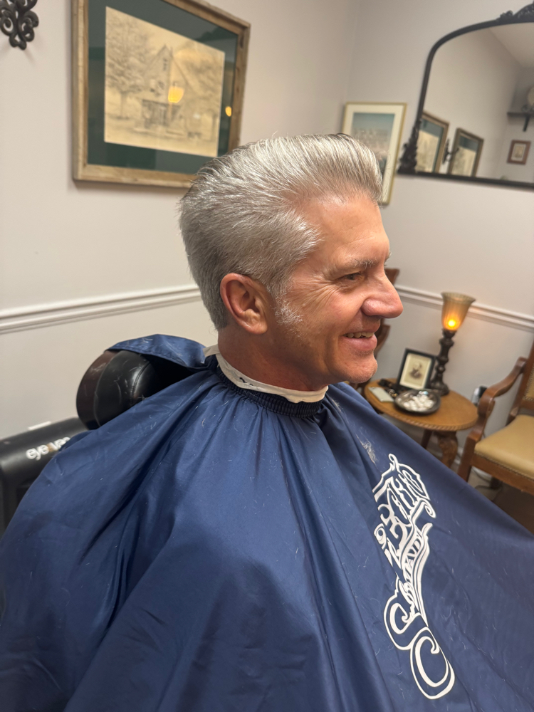 Gentlemen's Haircut