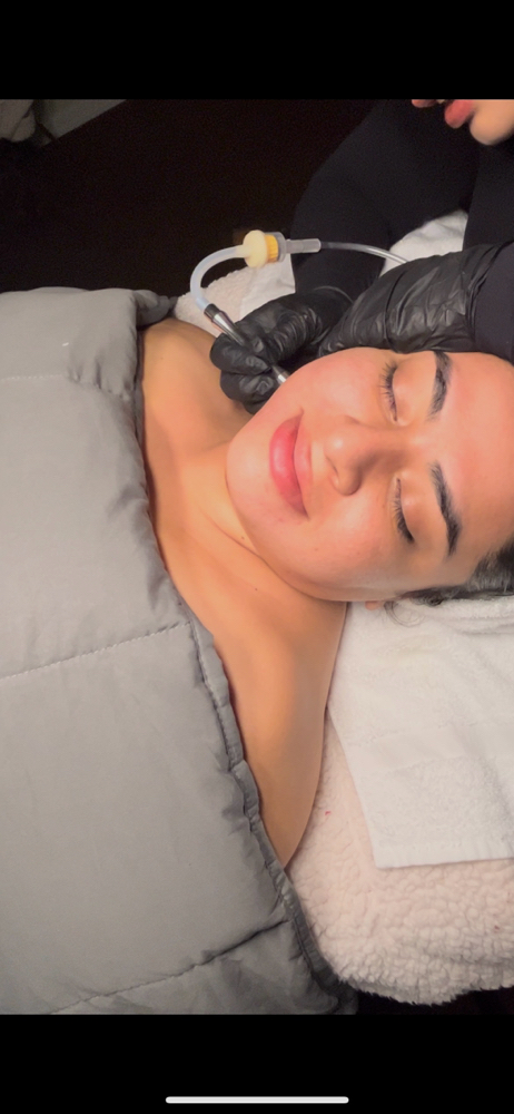 Custom Lux Facial Experience