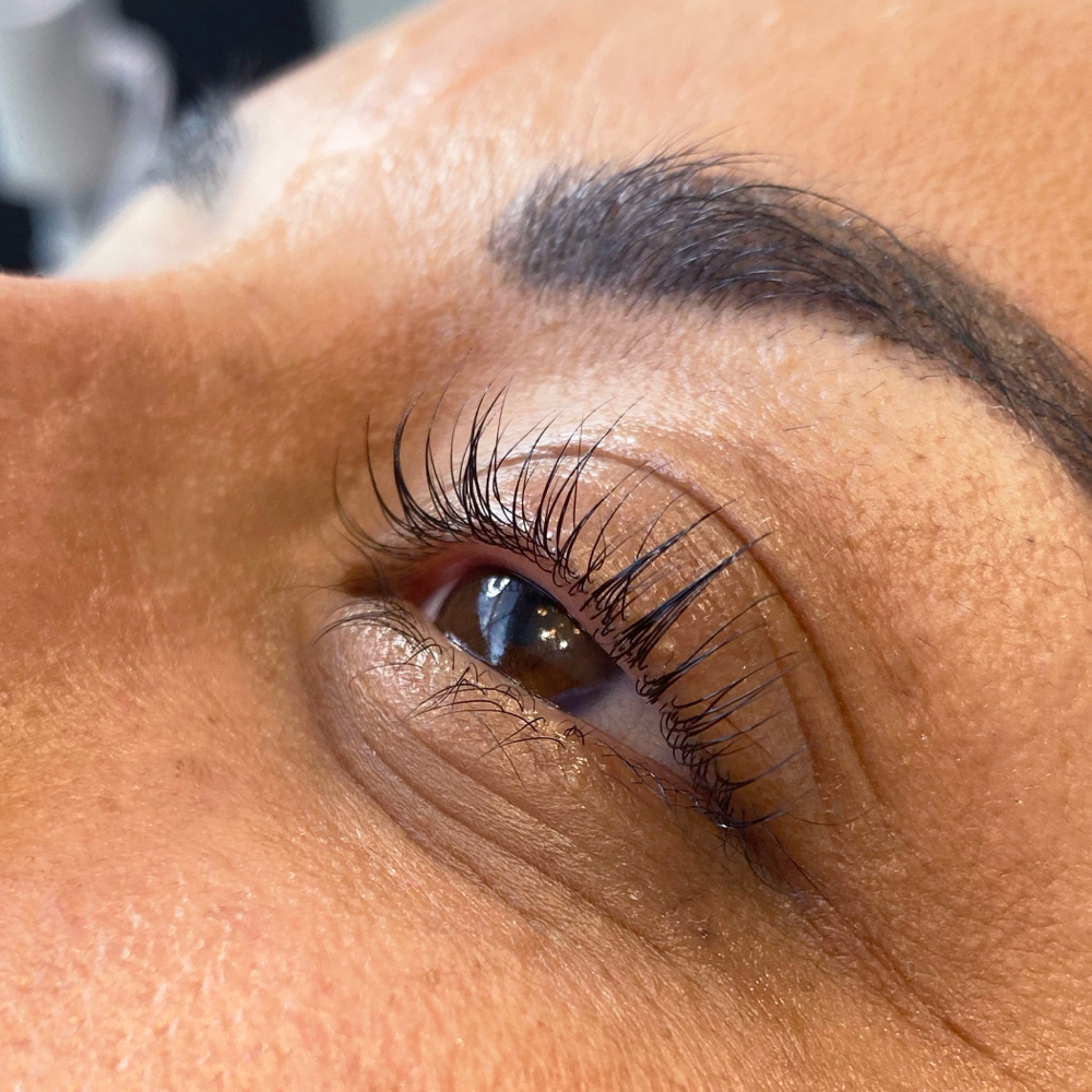 Lash Lifting