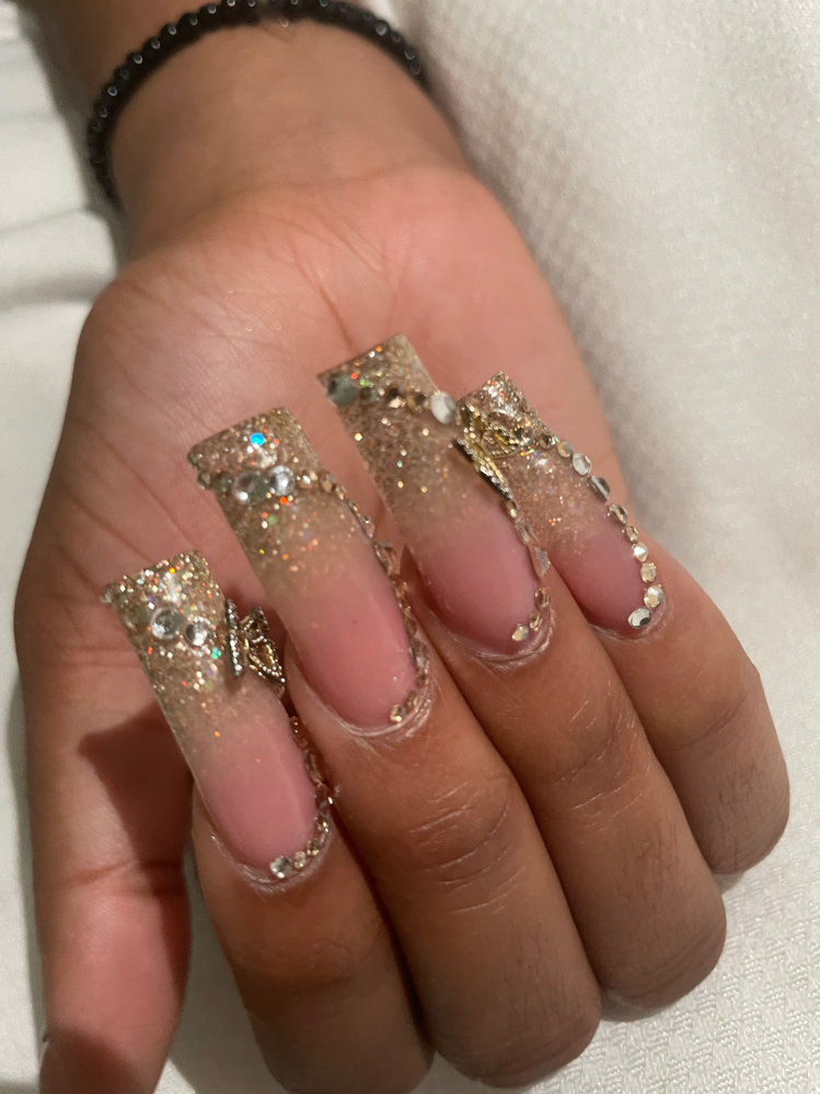 Long Freestyle at Niya Nailzz in Louisville, KY