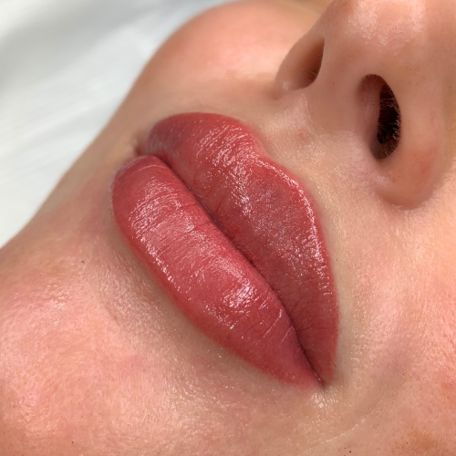 Lip Blushing