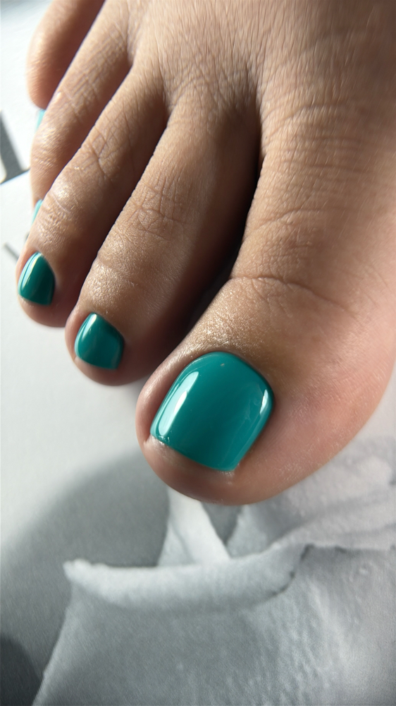 AESTHETIC RUSSIAN PEDICURE & GEL