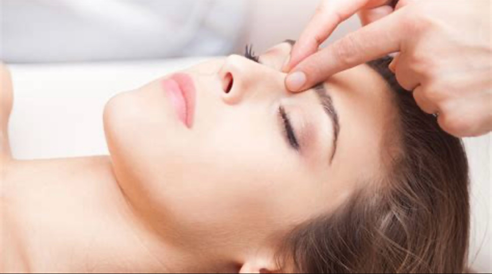 Acupressure Facial