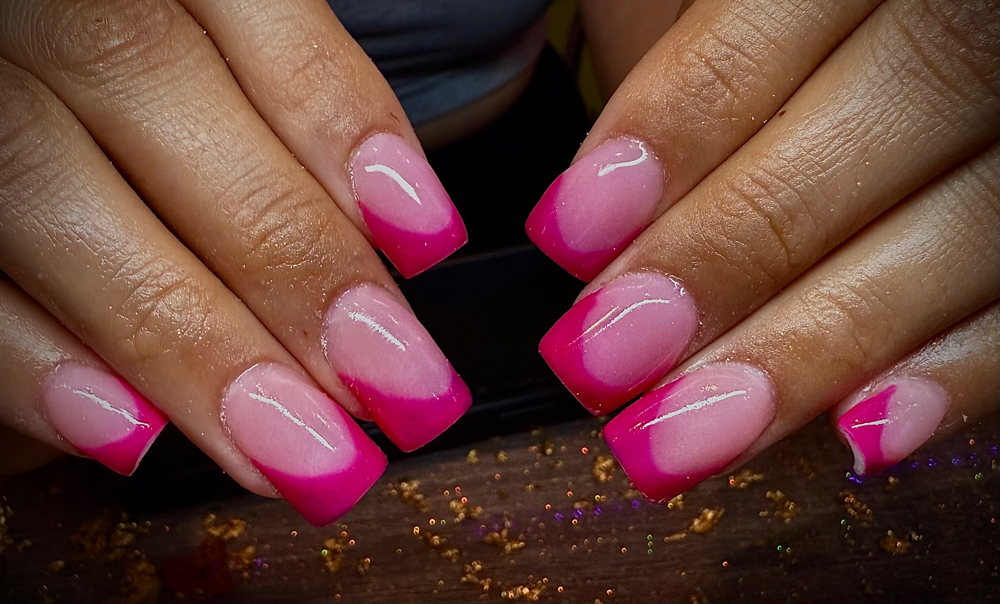 French tips on 10 nails