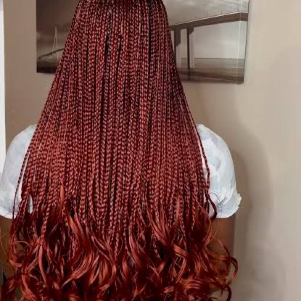 FRENCH CURL SMALL at Yawa Hair Braiding & Locs in Texas, TX