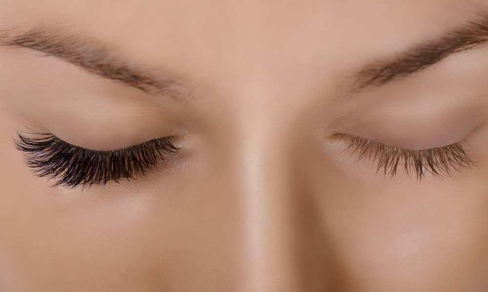 Lash Extension Removal