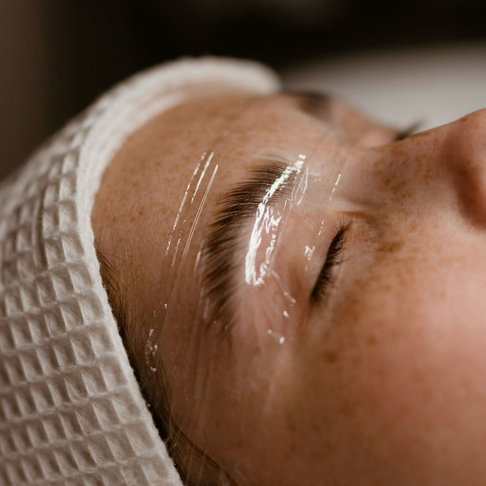 BROW LAMINATION & TINT