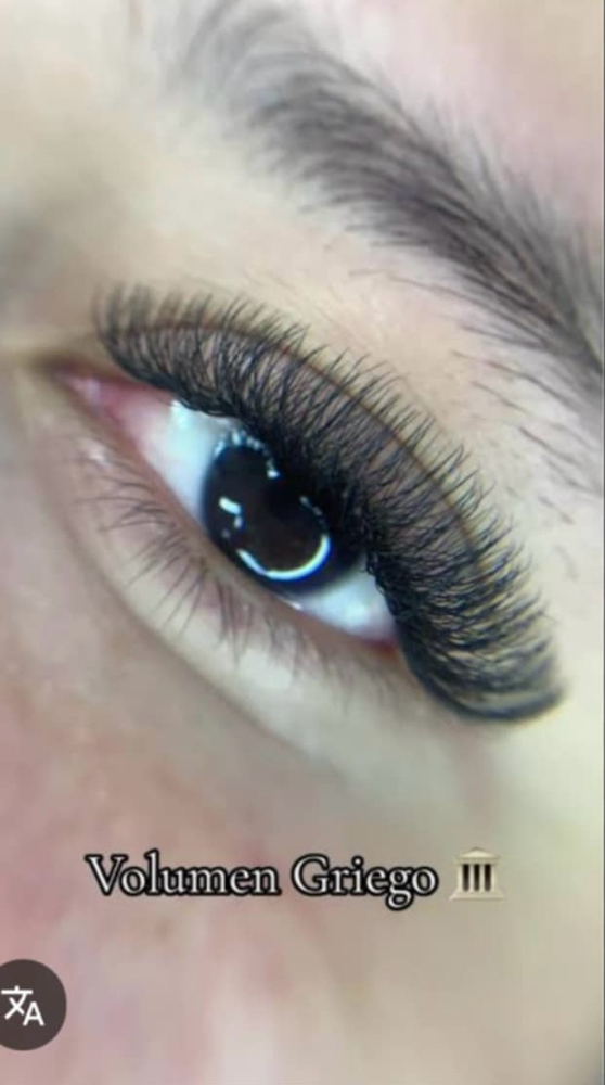 Princess Set at Vv's Luxury Studio in Mission, TX