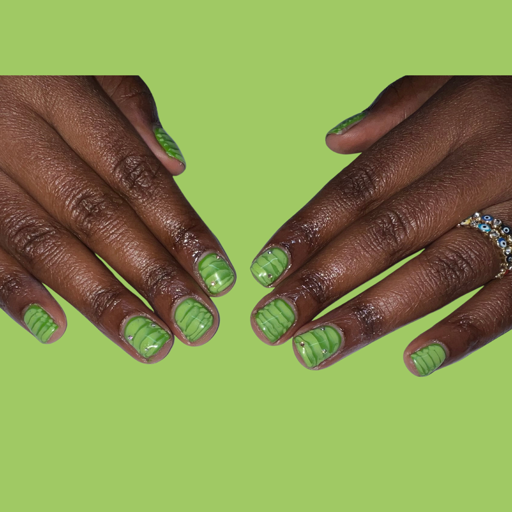 Moderate Art Gel Mani - Tier2