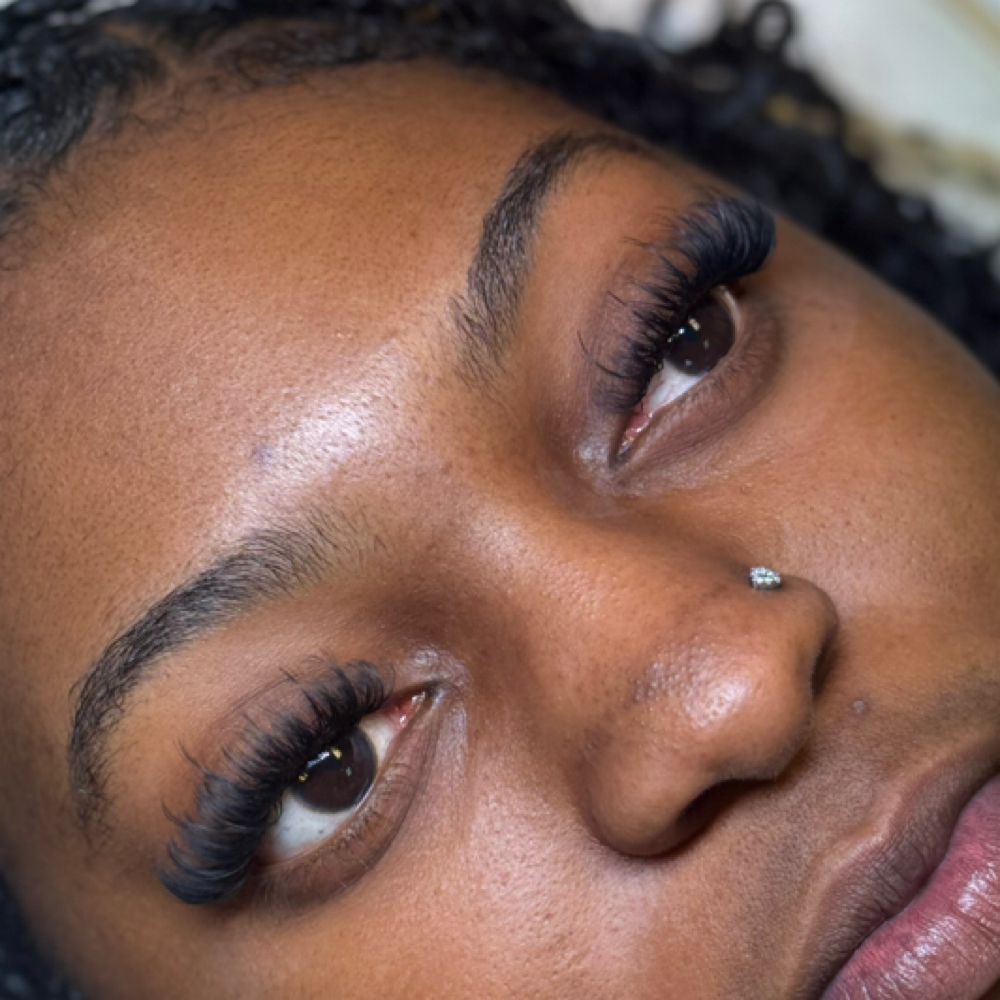 Hyrid Fullset Eyelash Extensions at The Beauty Lab in Tyler, TX
