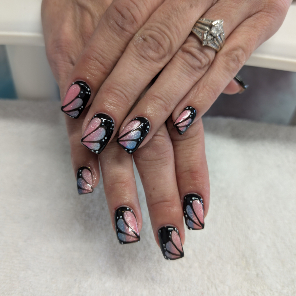 Deluxe Nail Art at Tips to Toes Nail Studio & Bekah’s Beauty Bar in Hooksett, NH