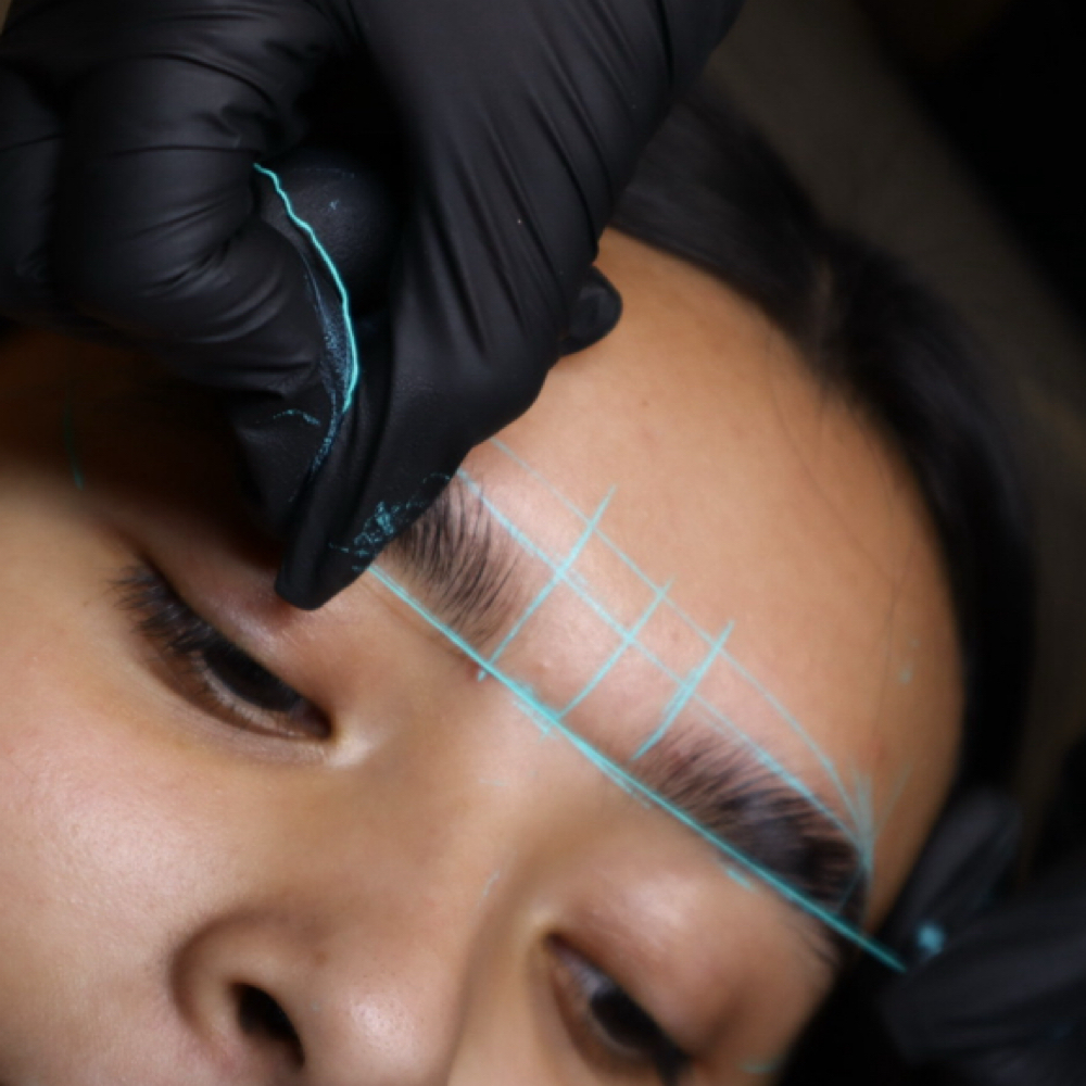 Brow Shaping at Brows Angeles in Lincoln, NE
