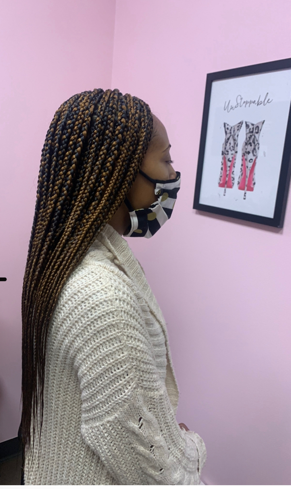 Medium Knotless Box Braids