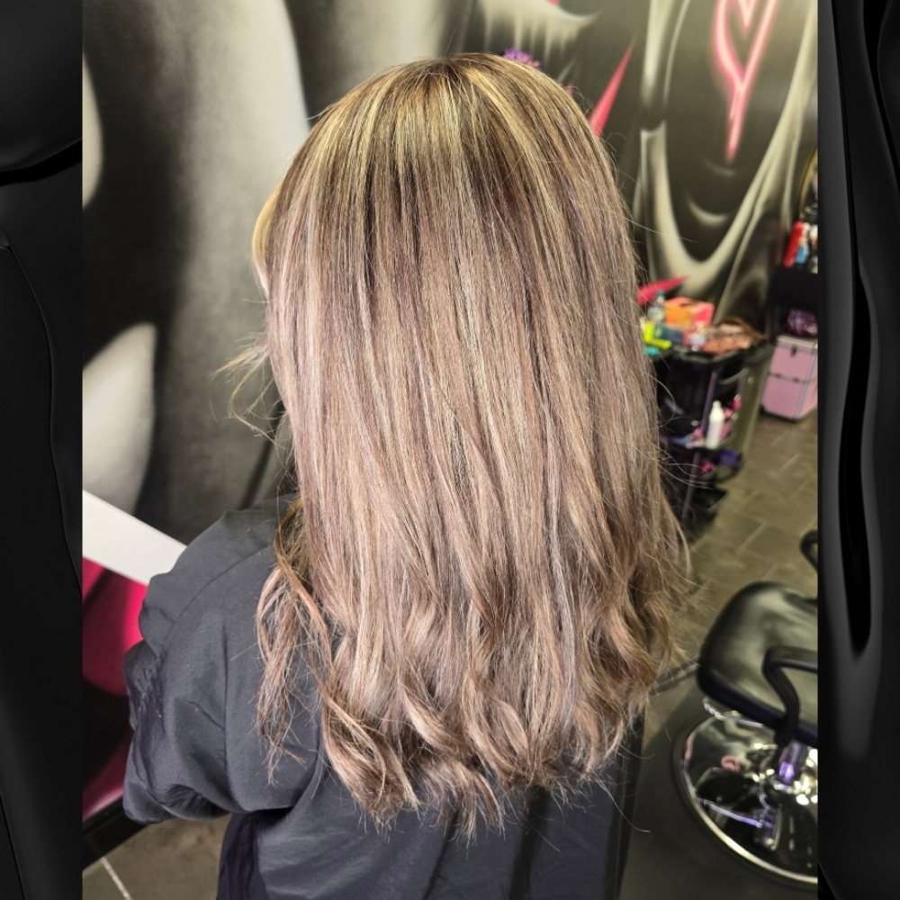 Highlight Retouch W/ Haircut at Get Cut & Dye Hair Salon & Spa in Alexandria, LA