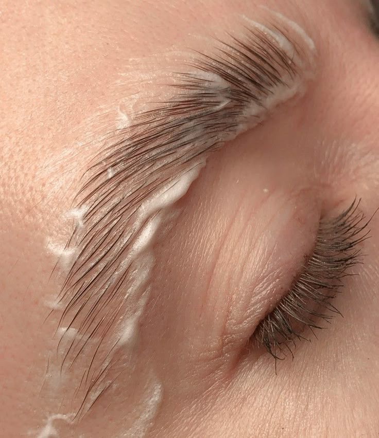 Brow Lamination