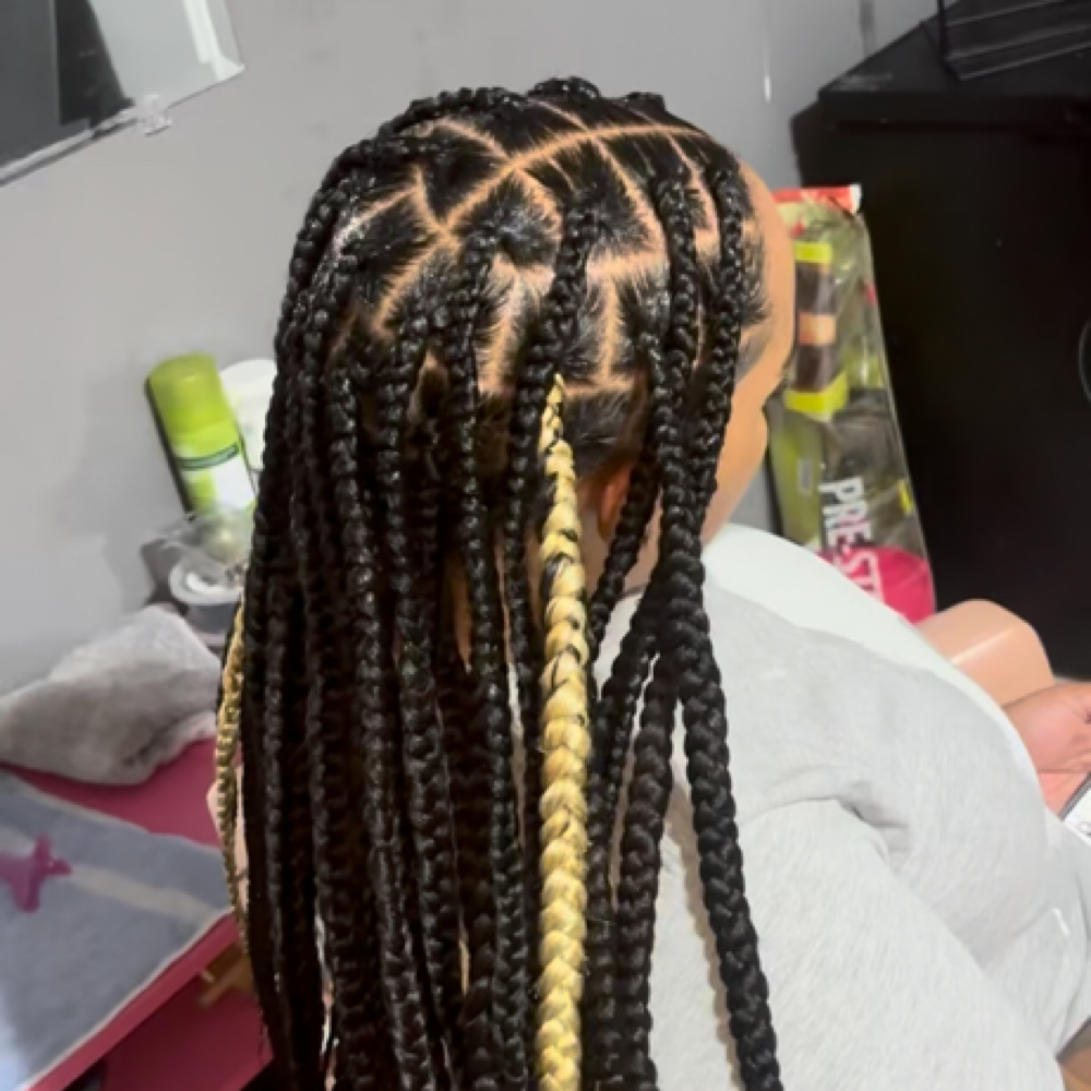Jumbo Knotless at BeautyBabeStylez in Houston, TX